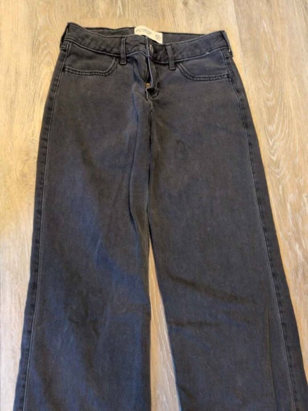 Abercrombie Kids Low Rise Baggy Jeans Size 9/10
